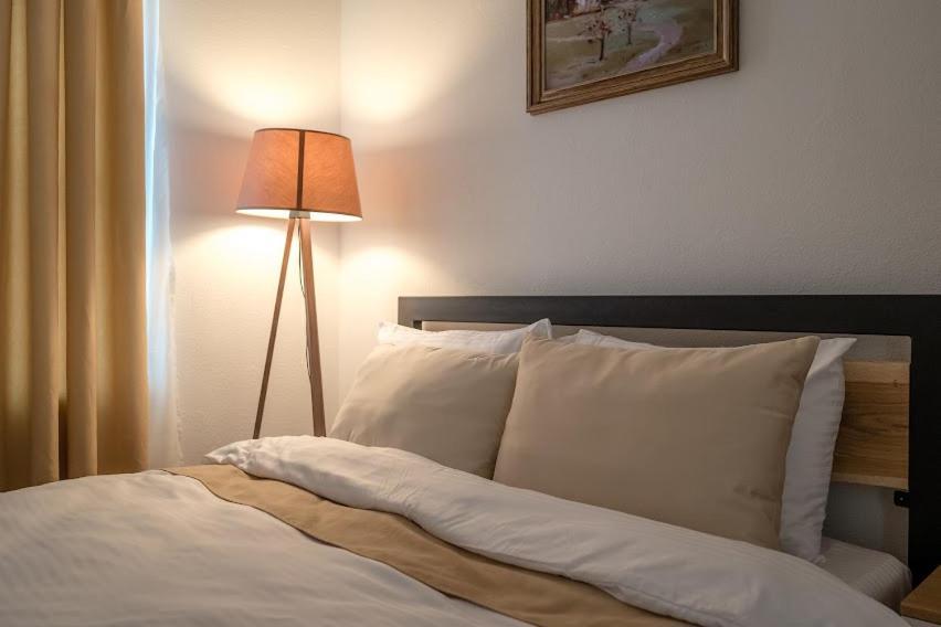 Bed and Breakfast Fenix Gewgelija Zewnętrze zdjęcie